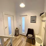 Ferienhaus Modernes In Der Altstadt Nur 180 Meter Zum Mit Parkplatz, Grill, Klima