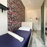 Modernes In Der Altstadt Nur 180 Meter Zum Mit Parkplatz, Grill, Klima Crikvenica