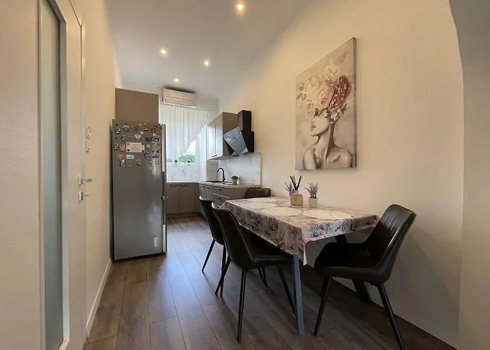 Modernes In Der Altstadt Nur 180 Meter Zum Mit Parkplatz, Grill, Klima Feriehus Crikvenica