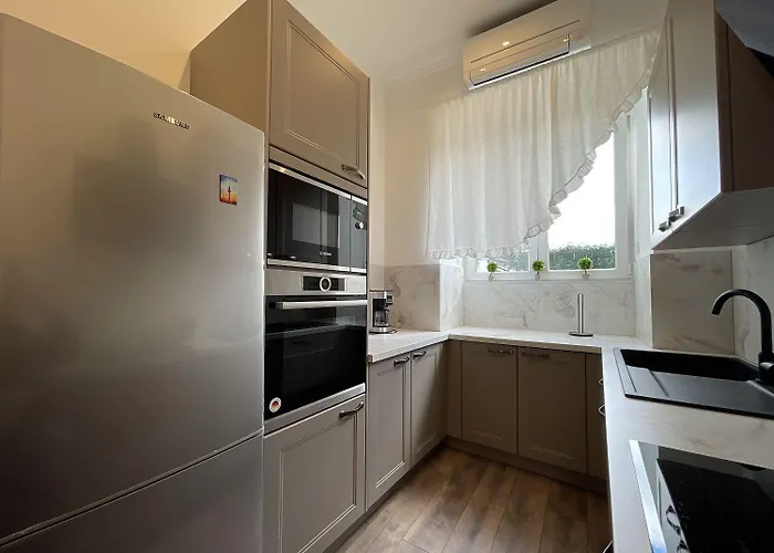 Feriehus Modernes In Der Altstadt Nur 180 Meter Zum Mit Parkplatz, Grill, Klima Crikvenica